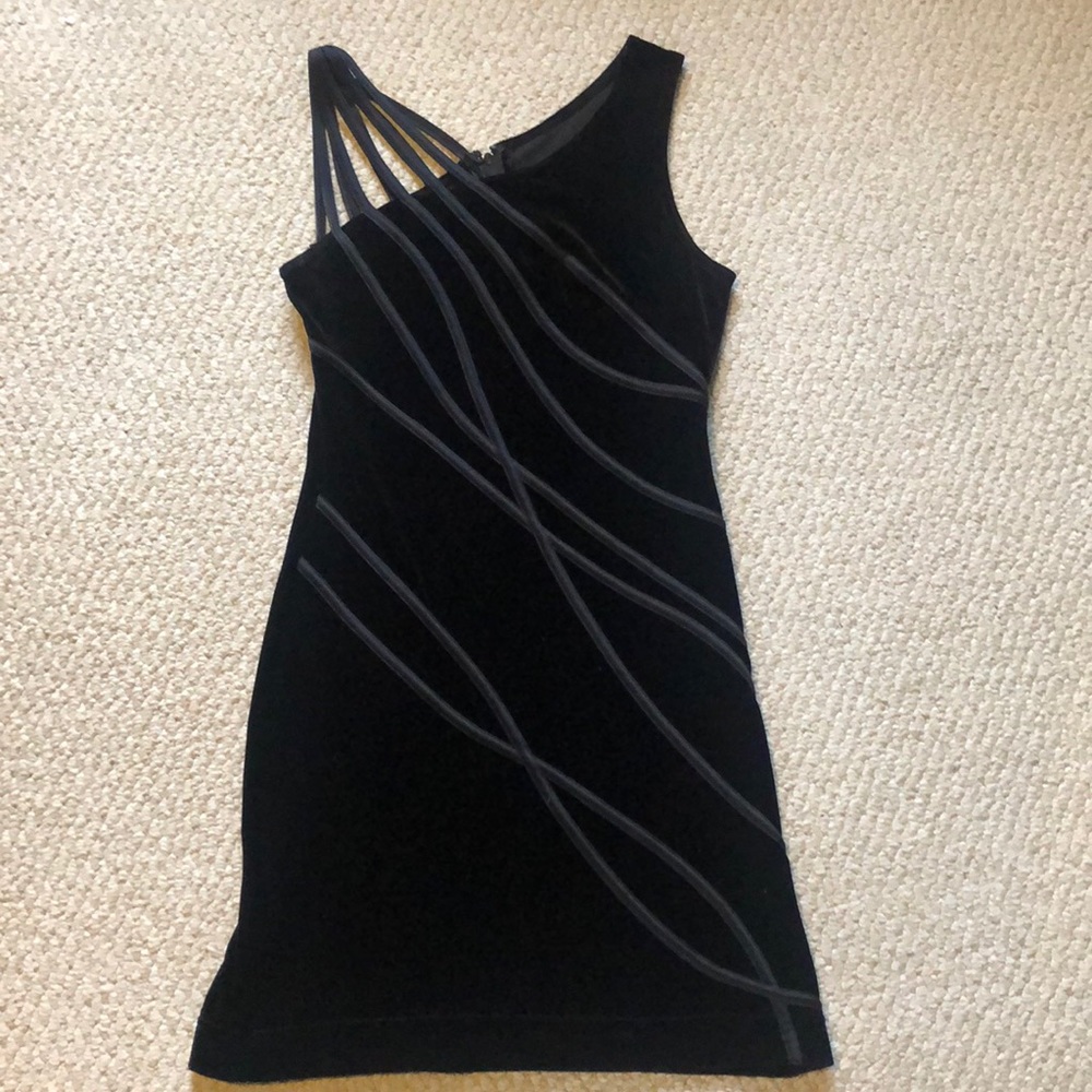 Tadashi Black Velvet Dress Satin Detail  Size 2-4